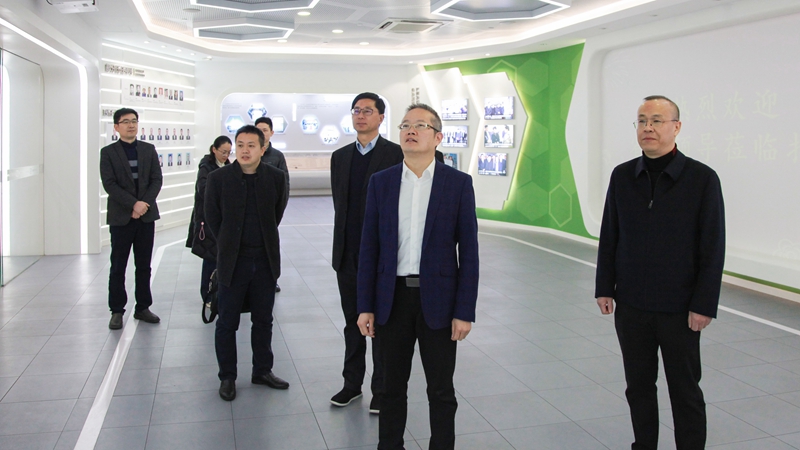 省供銷社黨委委員、理事會副主任董益彪走訪浙農(nóng)